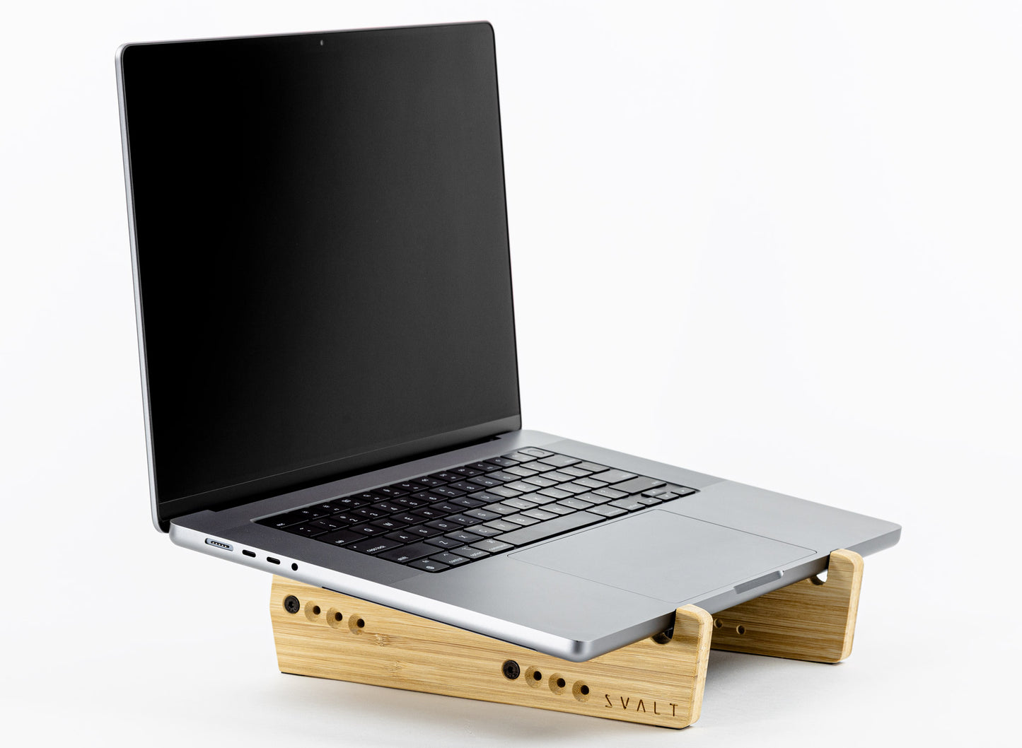 SVALT Cooling Stand model MxSW-lo for silent thermally conductive heatsink cooling performance with Apple laptops 2021+ 16-inch and 14-inch MacBook Pro and 2022+ 15-inch and 13-inch MacBook Air